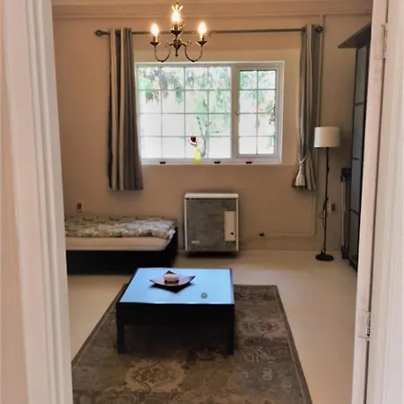 The Gina Gubor House Holiday home